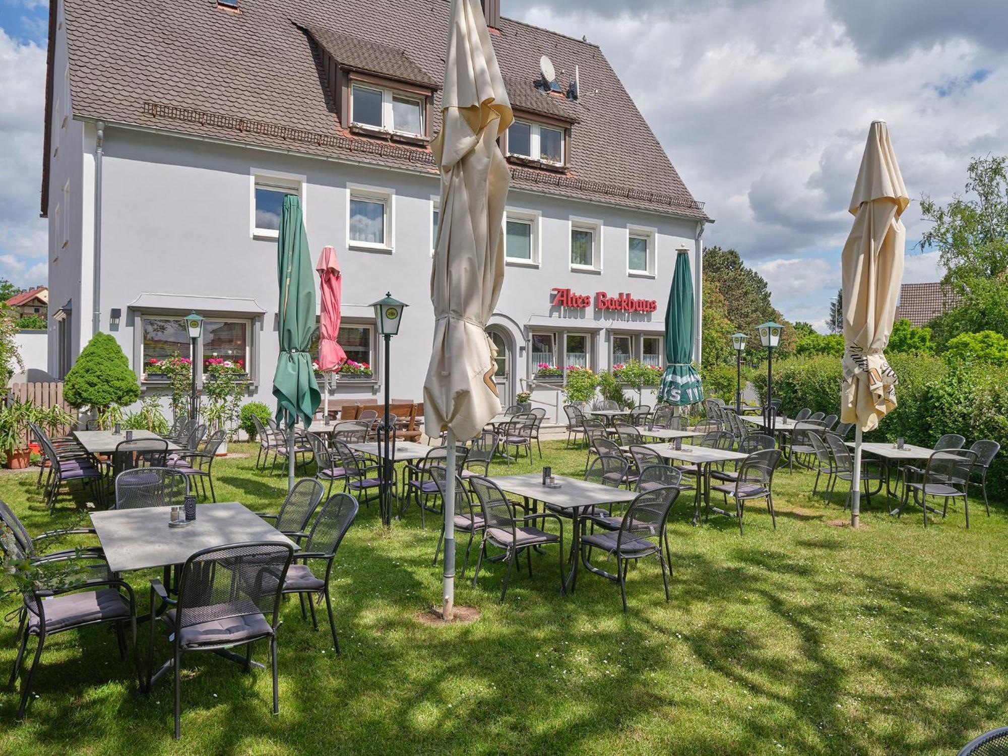 Pension Altes Backhaus แฮร์โซเกนเอารัค ภายนอก รูปภาพ